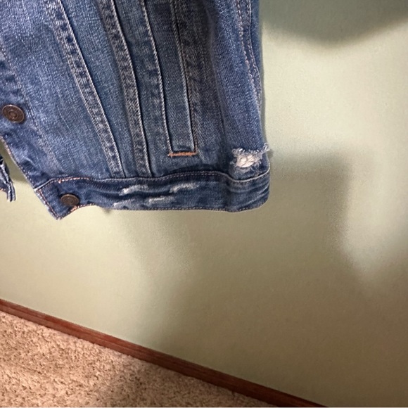 Abercrombie & fitch distressed jean jacket - Picture 5 of 10